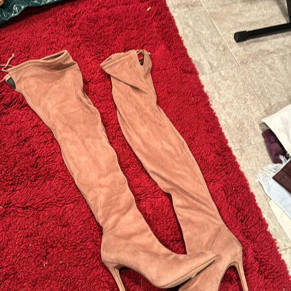 Mauve/pinkish faux suede thigh boots